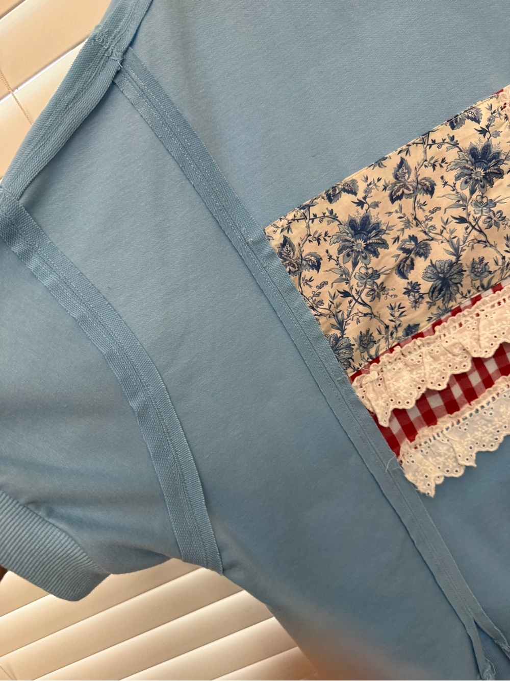Adorable Light Blue Patchwork Lace-Trim Short Sleeve Tee - Picture 5 of 8